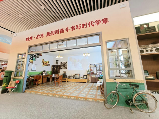 红色3.jpg