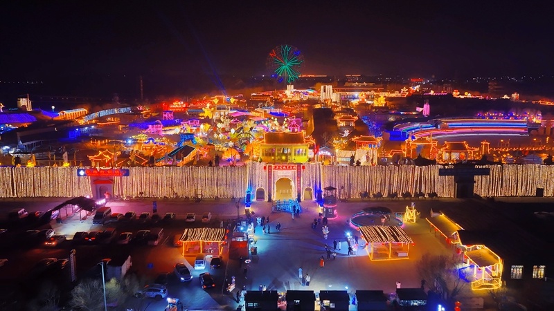 2026包头古城文化旅游区，沉浸夜游点亮城市夜生活（邓宇沛∕摄）.jpg