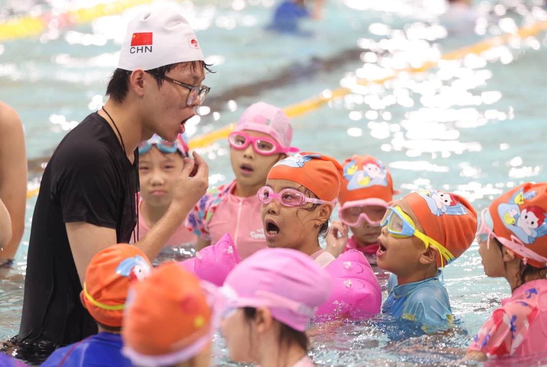 今年8月，杭州青少年活动中心与共青团杭州市滨江区委联合主办2024年“小候鸟”体育夏令营 杭州青少年活动中心供图