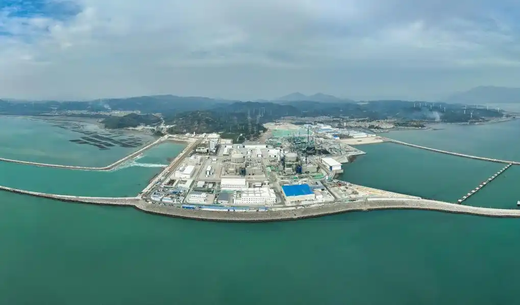 △2025年1月1日0时17分,经过168小时满功率连续运行考核,漳州核电1号机组正式投入商业运行。